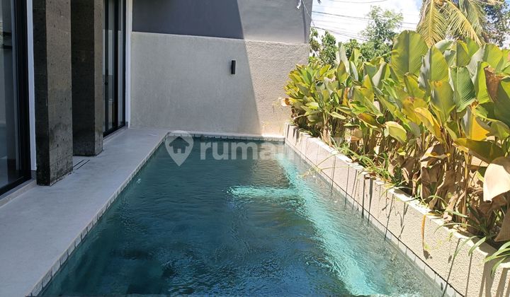 Dijual Villa Baru Lokasi Sangat Strategis di Pererenan