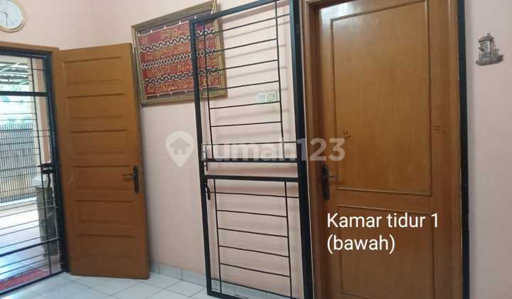 DIJUAL RUMAH DI KOMPLEK PARAKAN MAS 2