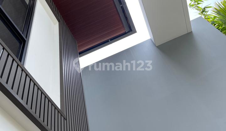 DIJUAL RUMAH DI KOTABARU PARAHYANGAN 2