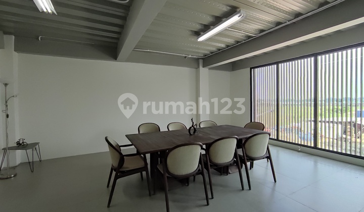 Gudang Multiguna Duta Indah Starhub, Kawasan Pergudangan Belakang Bandara Soetta, Bebas Pungli