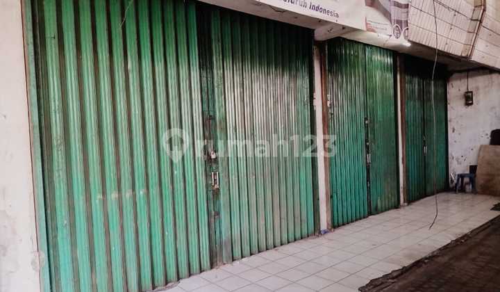 Shop House on the Main Road of Tambun Market, Suitable for All Types of Business. Shop House on the Main Road of Tambun Market, Suitable for All Types of Business.
