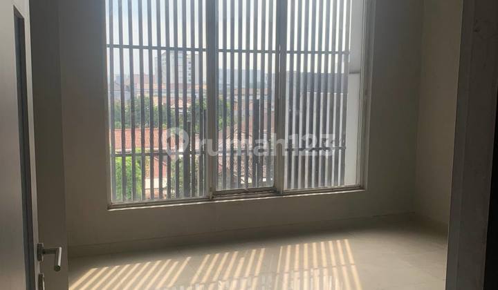 4-Storey Shop House in Rawamangun, East Jakarta 2