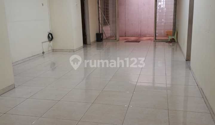 Disewakan Rumah di Cengkir Barat Kelapa Gading Jakarta Utara 2