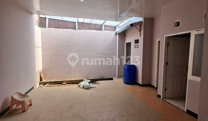 Disewakan Rumah Di Cluster Taman Sari Harapan Indah  2