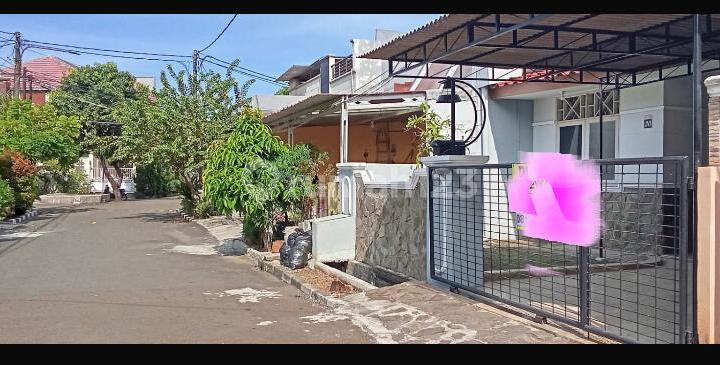 Rumah Rapih dan Nyaman di Duta Harapan, Bekasi