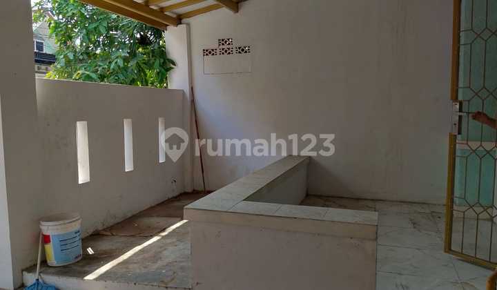 Good and Ready-to-Live House in Taman Harapan Baru (THB), Bekasi