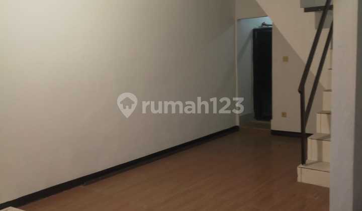 Rumah Minimalis 2 Lantai Bebas Banjir dan Siap Huni di Galaxy Bekasi Selatan