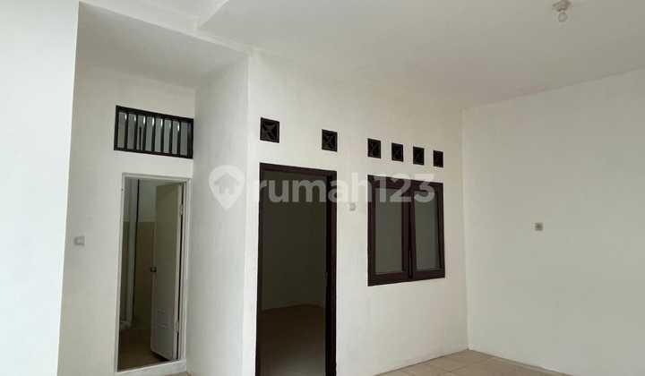 Ready-to-Occupy House in Griya Harapan Permai, Medan Satria, Bekasi City
