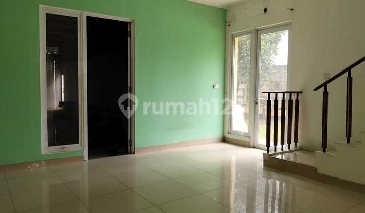 Comfortable 2-Story Hook House in Vernonia Cluster, Summarecon, Bekasi 2