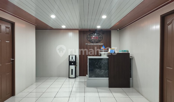 Spacious Warehouse with Strategic Location Ready to Use in Kelapa Dua Wetan, Ciracas, East Jakarta.