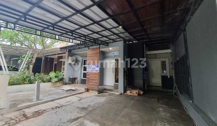 Rumah 2 Lantai Investasi Menarik Siap Huni di Cluster Metland Menteng Cakung Jakarta Timur Rumah 2 Lantai Investasi Menarik Siap Huni di Cluster Metland Menteng Cakung Jakarta Timur