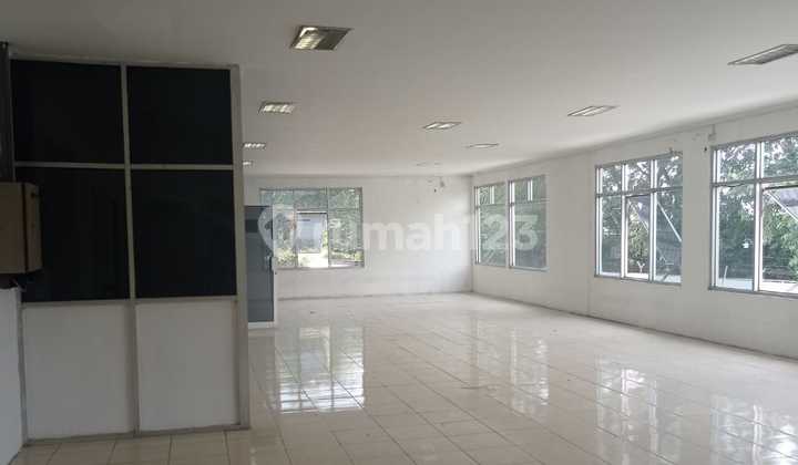 GUDANG DALAM KOMPLEK PERGUDANGAN DI DEKET ALEXINDO 