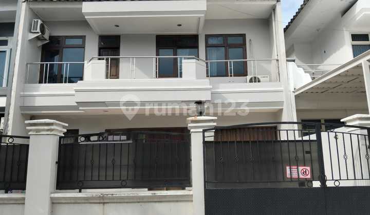 Rumah Bagus 2 Lantai di Taman Modern Cakung, Jakarta Timur