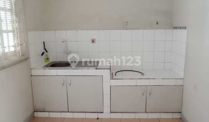 Neat 2-Story House, Ready to Occupy in Pulo Asem, East Jakarta