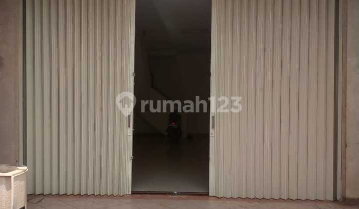Disewakan ruko 3 Lantai di sentra niaga 5 harapan indah Bekasi