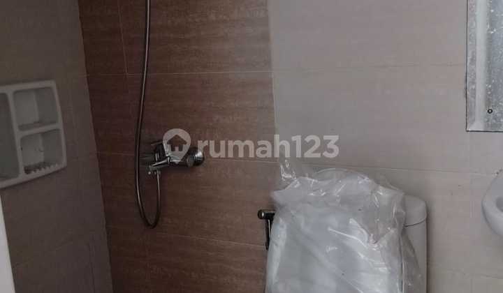 For rent: 2-story house in Vasana Harapan Indah Cluster, Bekasi