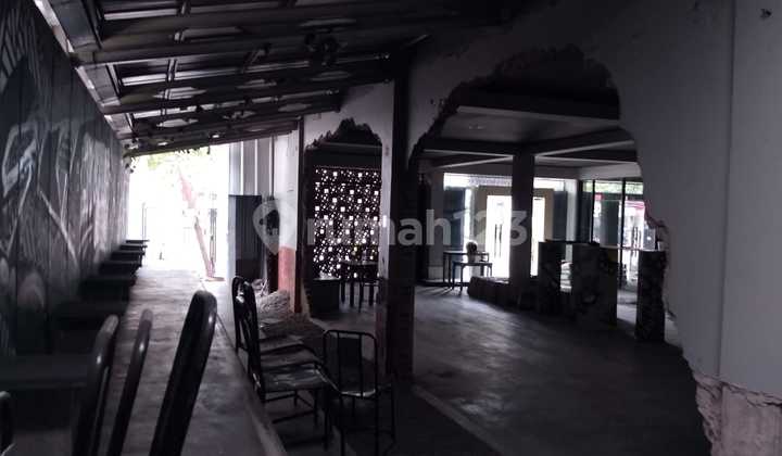 Former Cafe Building in Pondok Kelapa, Duren Sawit, East Jakarta Former Cafe Building in Pondok Kelapa, Duren Sawit, East Jakarta