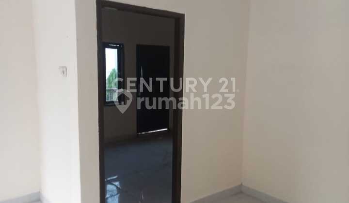 2-Story Hook House in Bulevar Hijau, Kota Harapan Indah, Bekasi 2