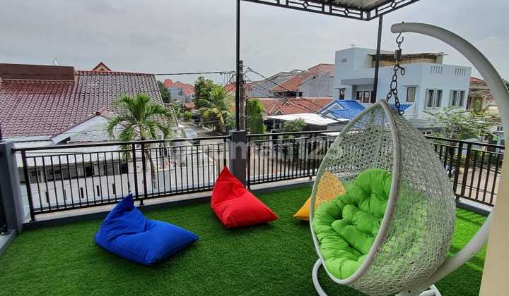 Dijual Rumah Minimalis 2Lantai Full Lokasi Bulevar Hijau Kota Harapan Indah Bekasi