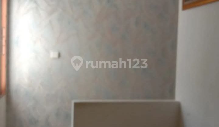 COMFORTABLE AND SECURE 2-STORY CANTI HOUSE IN SHINANO CLUSTER, JAKARTA GARDEN CITY 2