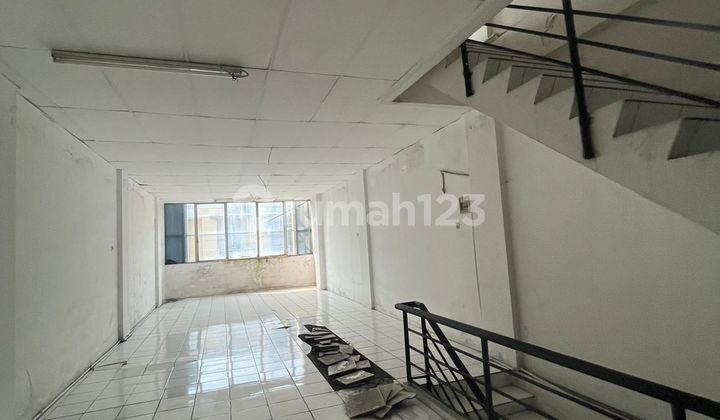 Ruko Siap Pakai 4 Lantai di Jl Ahmad Yani Bekasi Barat