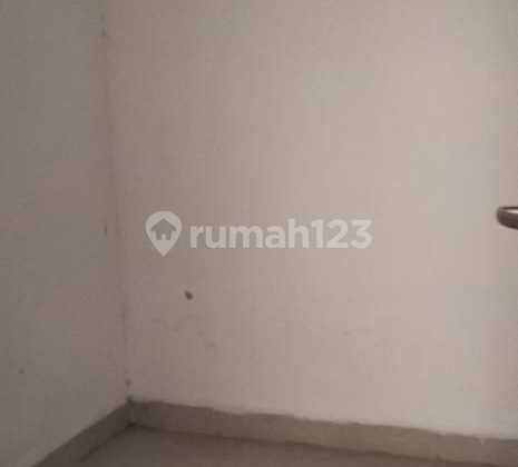 Disewakan Rumah di Cluster The Royal Cakung, Jakarta Timur  2