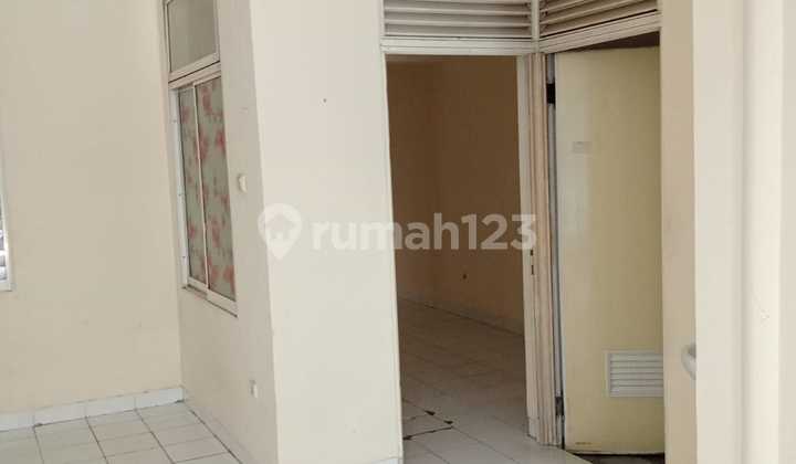 Disewakan Rumah 1.5 Lantai di Taman Modern, Cakung, Jakarta Timur 2