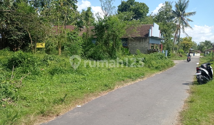 Dijual Tanah Sangat Murah di Area Berkembang - Kemudo, Prambanan, Klaten