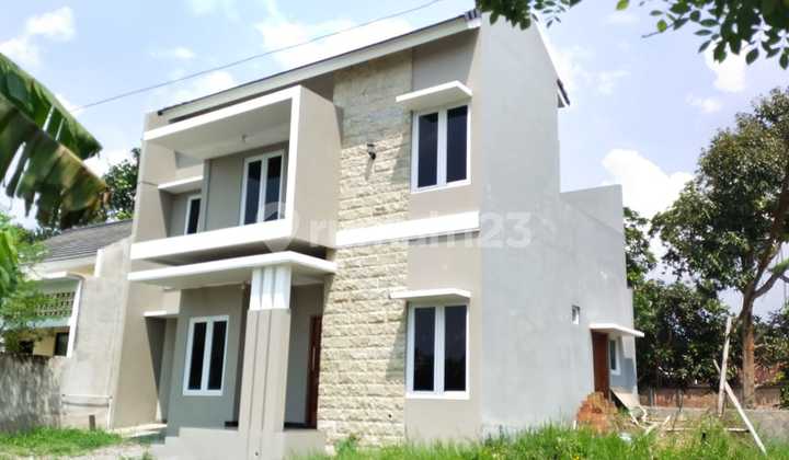 Dijual Rumah Cantik 2 Lantai di Sumberadi, Mlati, Sleman 2