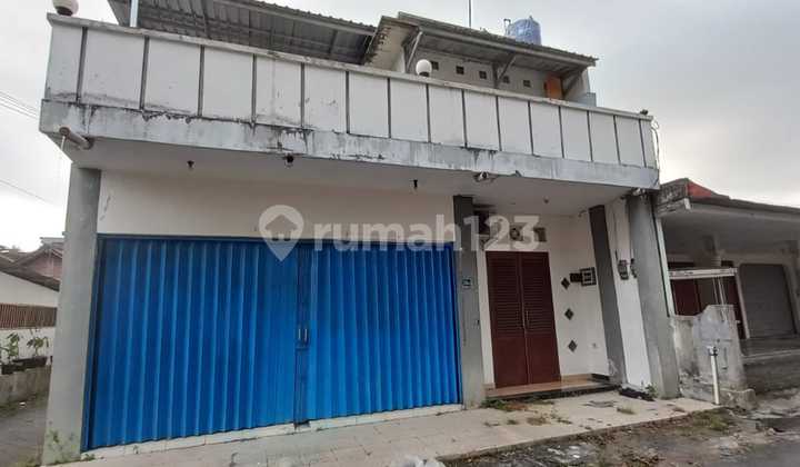 Dijual Rumah Induk + Kos + Ruang Usaha di Jl. Perumnas, Condongcatur, Sleman