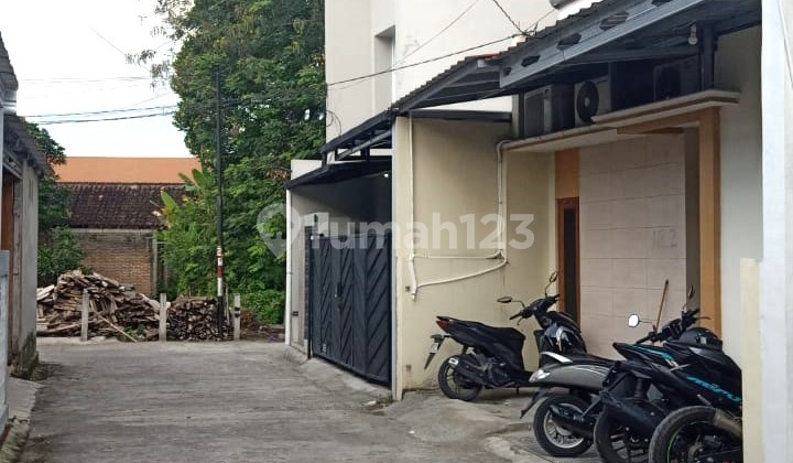 Dijual Rumah Kos 4 Kamar di Tamanan, Banguntapan, Selangkah ke UAD Dijual Rumah Kos 4 Kamar di Tamanan, Banguntapan, Selangkah ke UAD