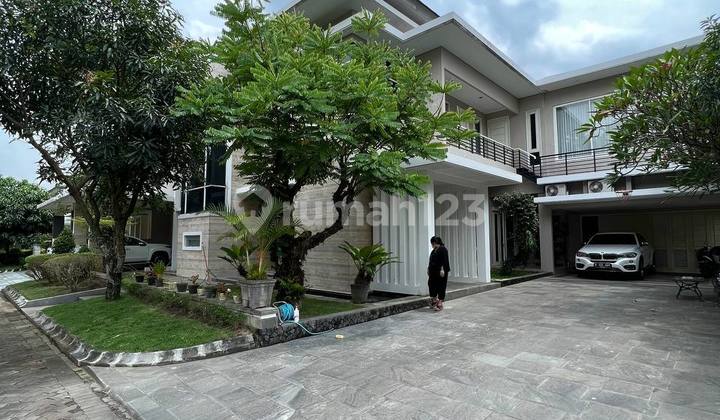 LUXURY HOUSE WITH FULLY FURNISHED JACUZZI IN AN ELITE RESIDENTIAL AREA IN THE PREMIUM AREA OF BALE HINGGIL, KALIURANG ROAD KM 9, SLEMAN, YOGYAKARTA 2