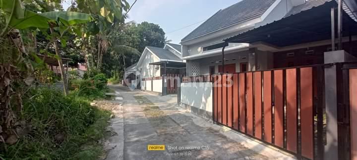 For Sale Beautiful House in a Cluster in Sumberadi, Mlati, Sleman 2