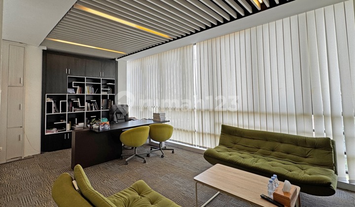 Dijual Kantor Full Furnished 4 Lantai di Pogung Lor, Selangkah ke UGM Dijual Kantor Full Furnished 4 Lantai di Pogung Lor, Selangkah ke UGM