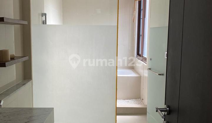 HOUSE FOR RENT IN ELITE HOUSING COMPLEX JL PALAGAN SLEMAN JOGJA