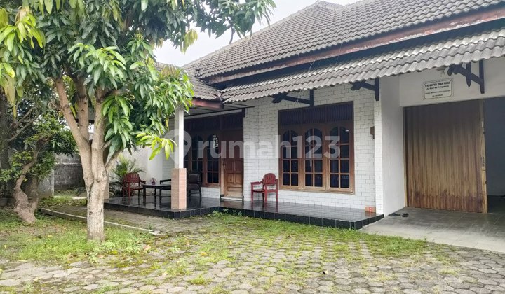 TANAH PEKARANGAN STRATEGIS DEKAT TUGU JOGJA BONUS RUMAH