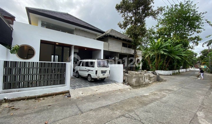 COMFORTABLE MINIMALIST HOUSE READY TO OCCUPY IN BANTUL, JOGJA CITY