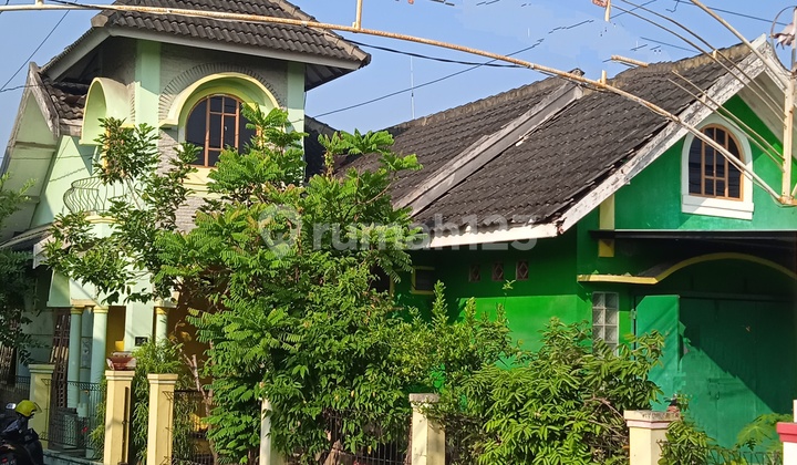 RUMAH CANTIK KLASIK POSISI HOOK STRATEGIS MURAH DEKAT JL PARIS 2