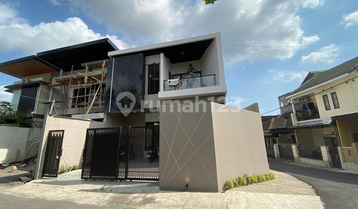 Modern Contemporary Ready-to-Occupy House at KM 12 Jakal Position Hook Jogja 2