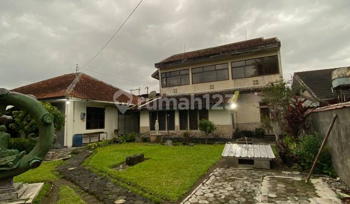 RUMAH OLD MONEY CLASIC LANGKA PENUH KENANGAN DI PUSAT KOTA JOGJA