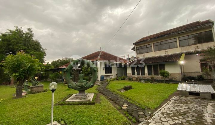RUMAH OLD MONEY CLASIC LANGKA PENUH KENANGAN DI PUSAT KOTA JOGJA 2