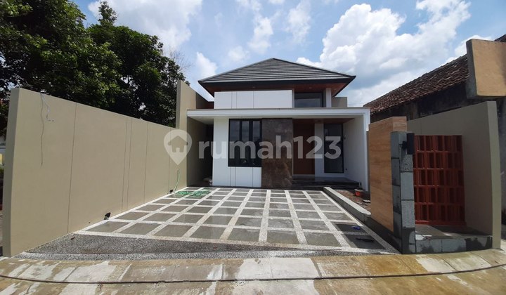 RUMAH CANTIK MODERN TROPIS LUAS MEWAH DI JALAN KALIURANG JOGJA 2