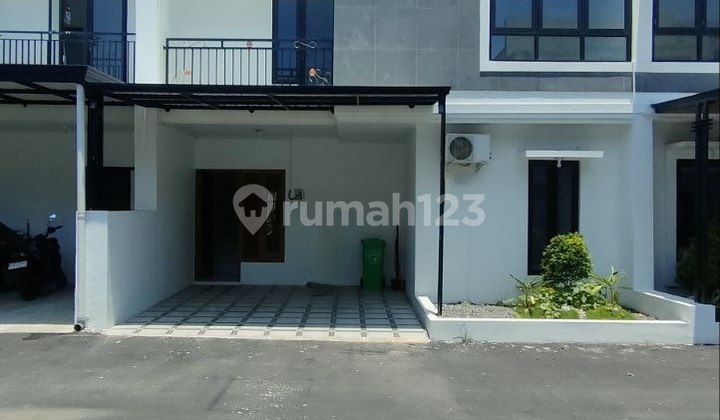 Rumah Villa Strategis di Ringroad Utara Sleman Jogja 2