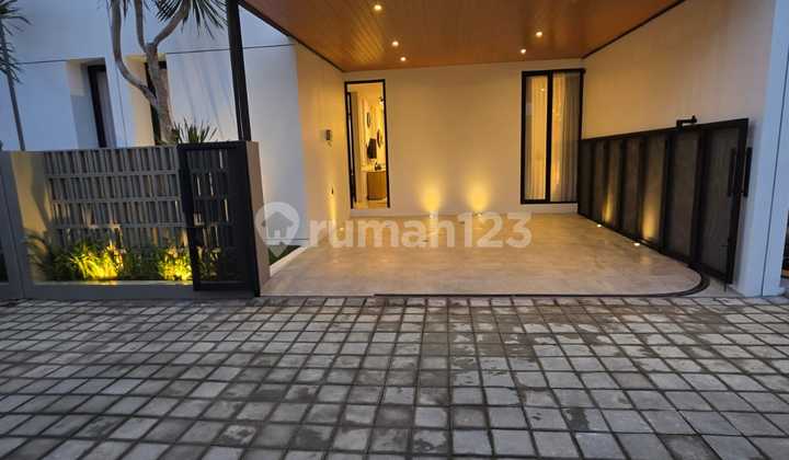 Rumah Baru Modern Kontemporer Full Furnished Jl Kaliurang Jogja