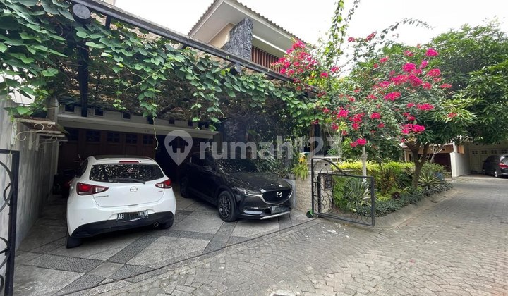 RUMAH MEWAH KLASIK MODERN DI PUSAT KOTA DEKAT GODEAN JOGJA 2