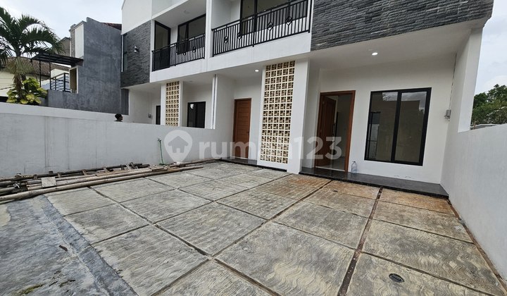 Rumah Baru 2 Lantai Siap Huni Murah Gaya Scandinavia Maguwoharjo 2