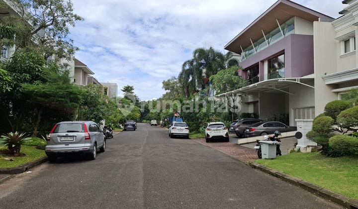 Dijual Rumah Siap Huni Furnish Crown Pondok Hijau Golf Summarecon Serpong 2