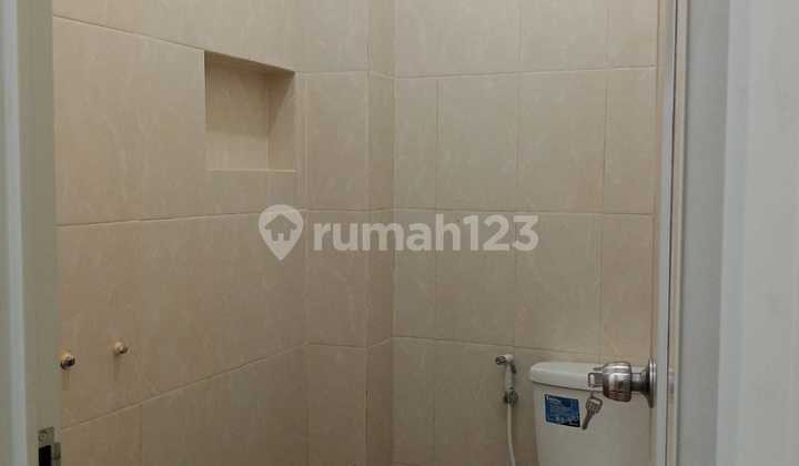 Rented Shop House, Jl. Panji Suroso Rented Shop House, Jl. Panji Suroso