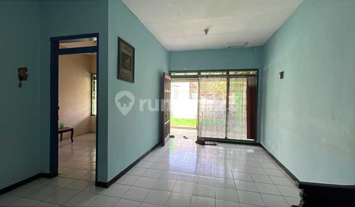 House for Sale, Anchovy St. 2