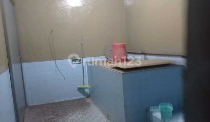 Warehouse for Sale, Colonel Sugiono Street. Warehouse for Sale, Colonel Sugiono Street.